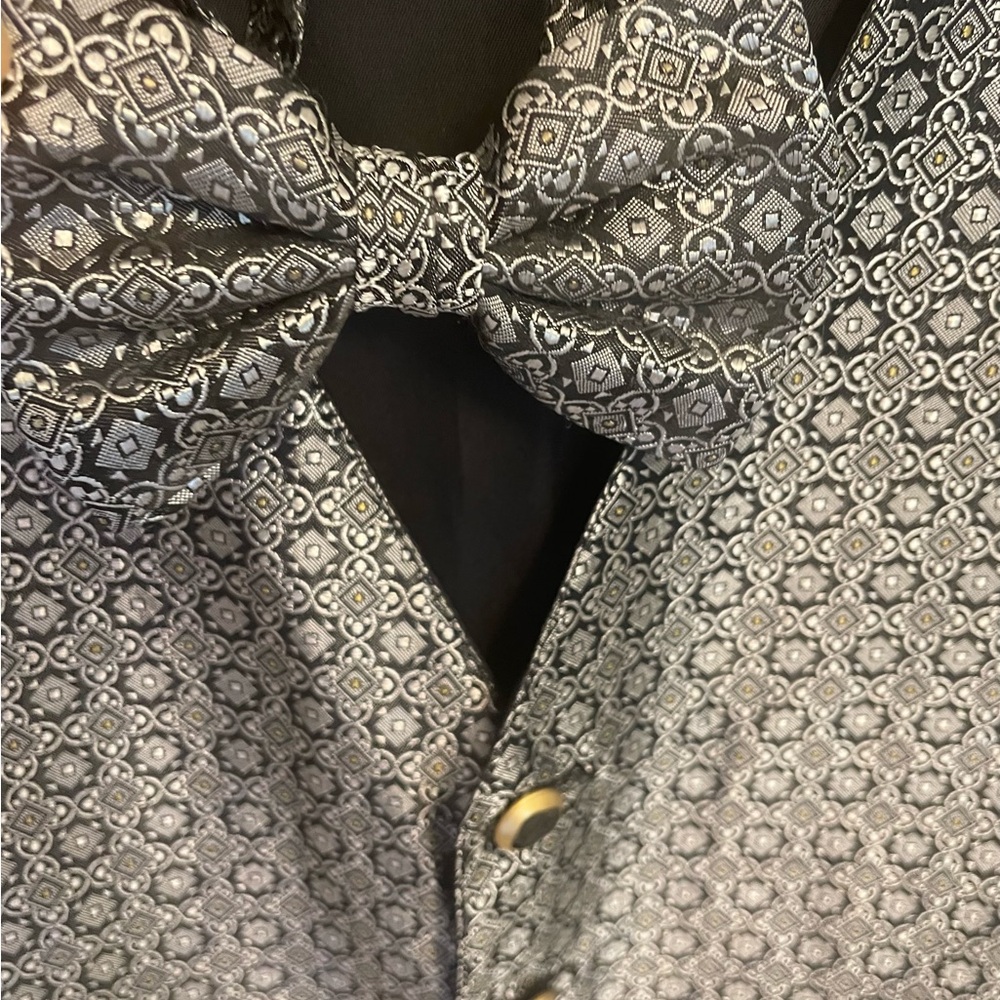 Fumagalli Grey and Black Brocade Vest and Matching Bow Tie Set  Size L NNT  USA - Picture 2 of 7